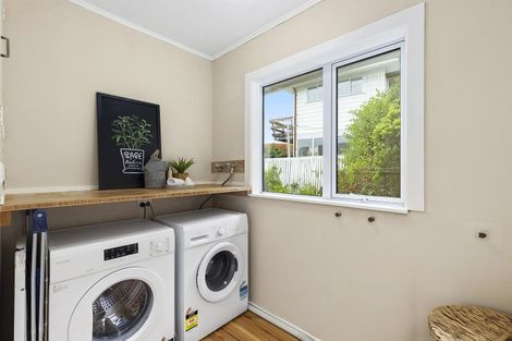 Photo of property in 51 Winston Street, Crofton Downs, Wellington, 6035