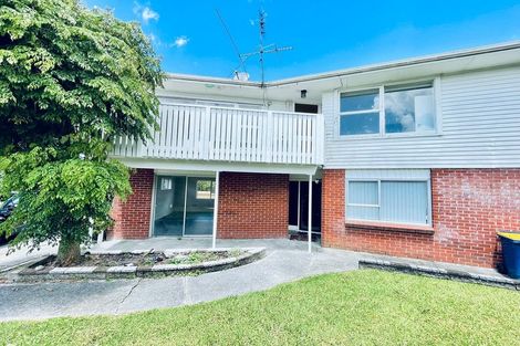 Photo of property in 3 Addison Drive, Glendene, Auckland, 0602