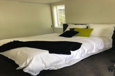 Photo of property in 8b Marama Street, Castor Bay, Auckland, 0620