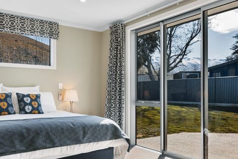 Photo of property in 20 Perriam Place, Mount Pisa, Cromwell, 9383