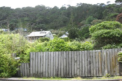 Photo of property in 32 Domain Crescent, Muriwai, Waimauku, 0881