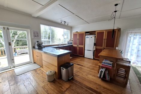 Photo of property in 222 Frankley Road, Frankleigh Park, New Plymouth, 4310