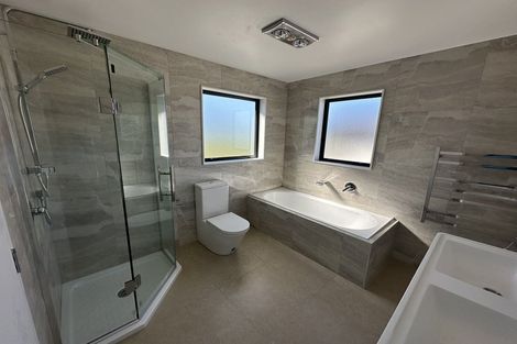 Photo of property in 20 Baumea Rise, Massey, Auckland, 0614