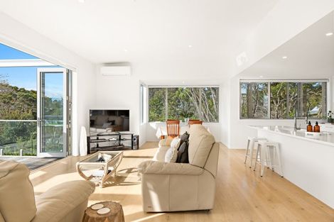 Photo of property in 6 Wendy Hood Way, Snells Beach, 0920