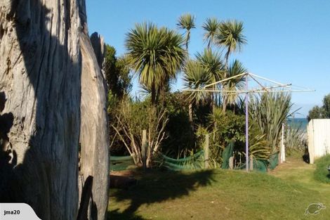 Photo of property in 5 Bluecliffs Beach Road, Papatotara, Tuatapere, 9691