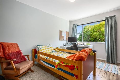 Photo of property in 22 Gordon Road, Plimmerton, Porirua, 5026