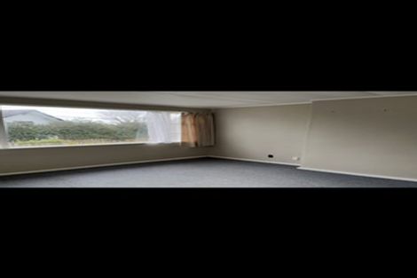 Photo of property in 2/161 Chivalry Road, Glenfield, Auckland, 0629