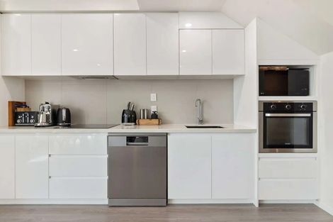 Photo of property in 9 Pasla Close, Papakura, 2110