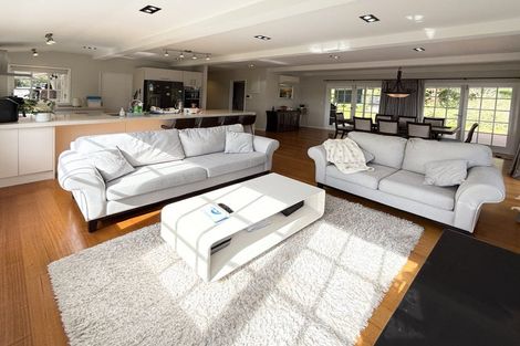 Photo of property in 228 Lonely Track Road, Dairy Flat, 0632