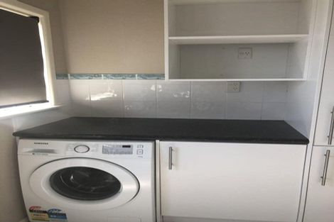 Photo of property in 2/99 Ireland Road, Mount Wellington, Auckland, 1060