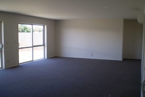 Photo of property in 28 Mokihi Gardens, Hillmorton, Christchurch, 8024