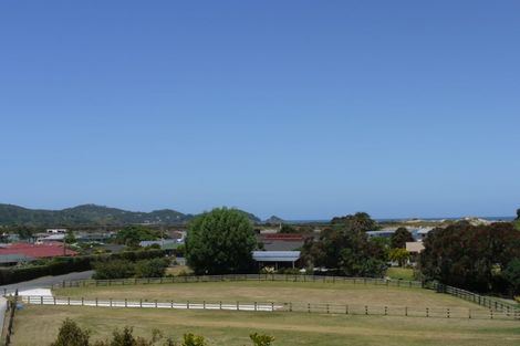 Photo of property in 15 Kakariki Road, Ngunguru, Whangarei, 0173