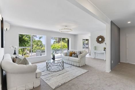 Photo of property in 13 Dunraven Place, Torbay, Auckland, 0630