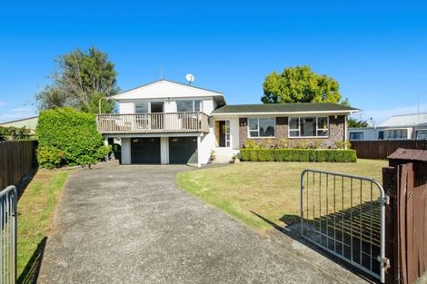 Photo of property in 34 Trentham Road, Papakura, 2110