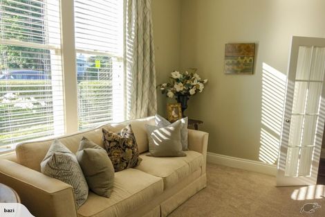 Photo of property in 10 Dixon Street, Carterton, 5713