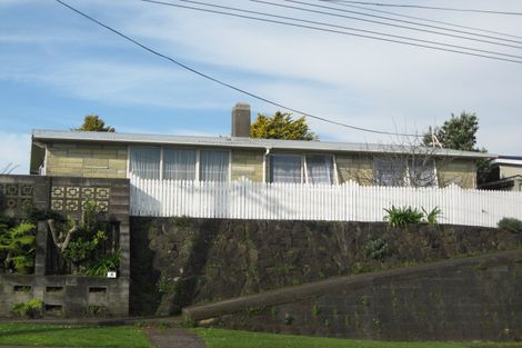 Photo of property in 1 Fernleigh Street, Ferndale, New Plymouth, 4310