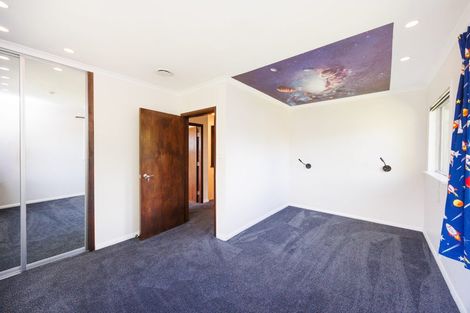 Photo of property in 27 Saint Albans Avenue, Hokowhitu, Palmerston North, 4410