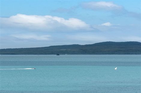 Photo of property in 115 Churchill Road, Rothesay Bay, Auckland, 0630