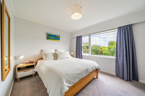 Photo of property in 29 Paekakariki Hill Road, Pauatahanui, Porirua, 5381