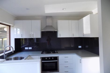 Photo of property in 95a Churton Drive, Churton Park, Wellington, 6037