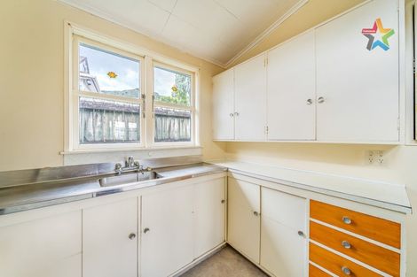 Photo of property in 85b Wilkie Crescent, Naenae, Lower Hutt, 5011