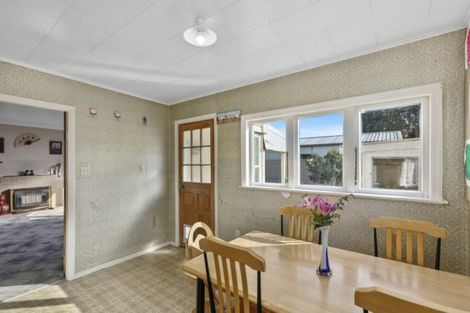 Photo of property in 5 Bay Street, Petone, Lower Hutt, 5012