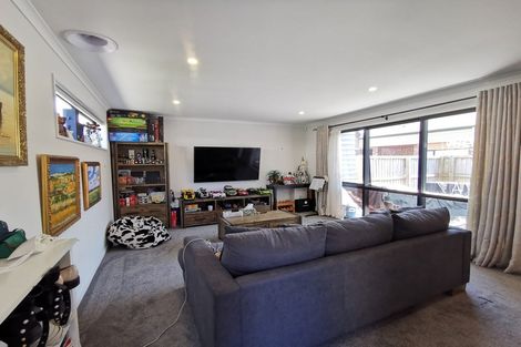 Photo of property in 3/44 Brockworth Place, Riccarton, Christchurch, 8011