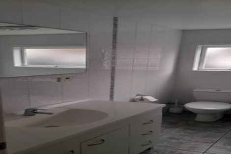 Photo of property in 99 Coronation Road, Hillcrest, Auckland, 0627