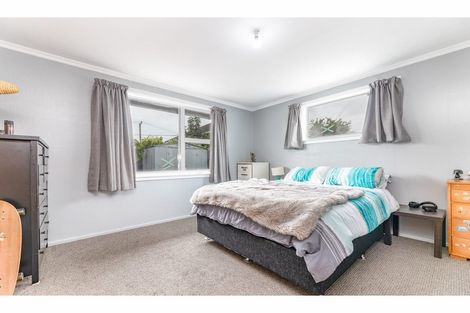 Photo of property in 181 Palmers Road, New Brighton, Christchurch, 8083