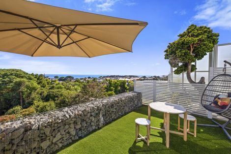 Photo of property in 374 Devon Street West, Lynmouth, New Plymouth, 4310