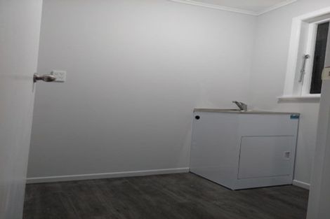 Photo of property in 14 Shackleton Grove, Stokes Valley, Lower Hutt, 5019