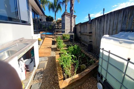 Photo of property in 21 Hawk Place, Welcome Bay, Tauranga, 3112