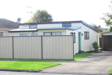 Photo of property in 2/104 Tui Road, Papatoetoe, Auckland, 2025