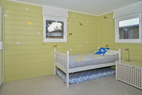 Photo of property in 1a Dublin Street, Martinborough, 5711