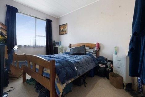 Photo of property in 21 Pankhurst Place, Sunnyvale, Auckland, 0612