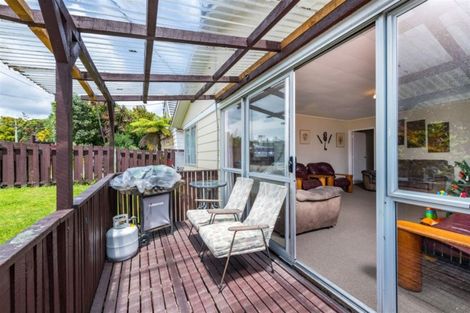 Photo of property in 308 Don Buck Road, Massey, Auckland, 0614