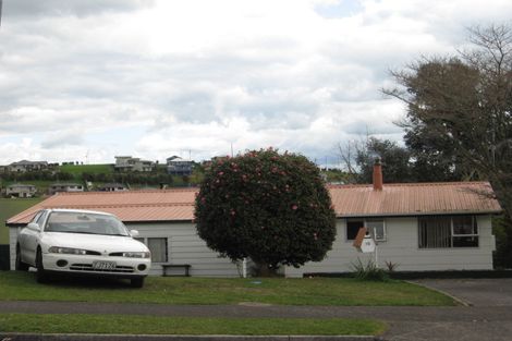 Photo of property in 10 Langstone Street, Welcome Bay, Tauranga, 3112