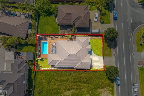 Photo of property in 32 Rishworth Avenue, Stanmore Bay, Whangaparaoa, 0932