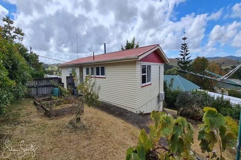 Photo of property in 14 View Street, Maungaturoto, 0520