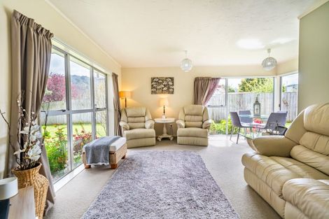 Photo of property in 20 Memphis Grove, Totara Park, Upper Hutt, 5018