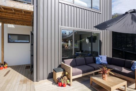 Photo of property in 111g Cliffs Road, Saint Clair, Dunedin, 9012