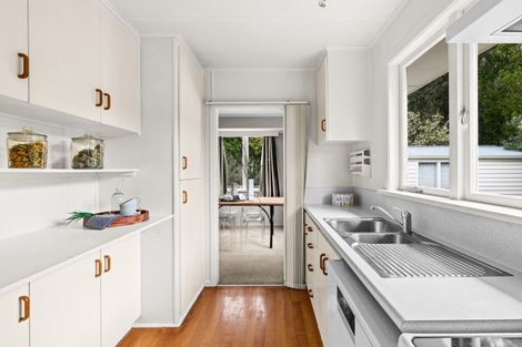 Photo of property in 28 Keirunga Road, Havelock North, 4130