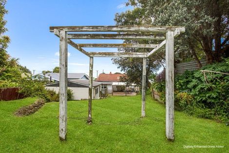 Photo of property in 94 Cornfoot Street, Castlecliff, Whanganui, 4501