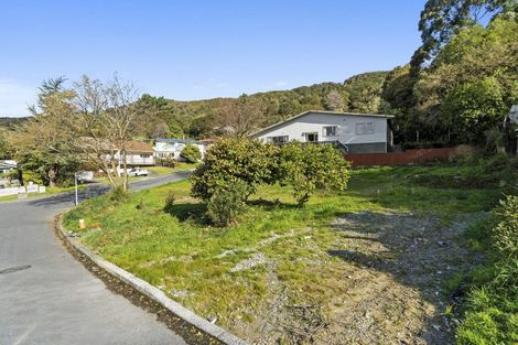 Photo of property in 1 Vermont Grove, Wainuiomata, Lower Hutt, 5014