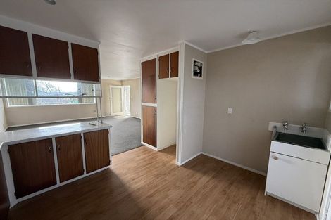 Photo of property in 4/48 Mcleod Road, Henderson, Auckland, 0612