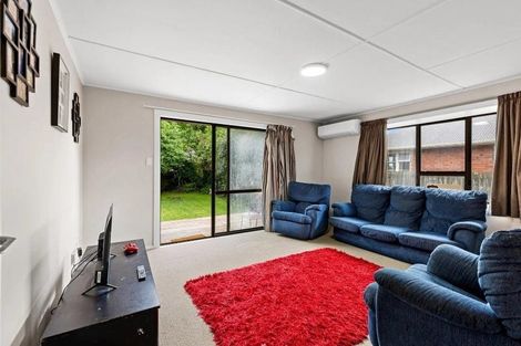 Photo of property in 42 Attlee Crescent, Bryndwr, Christchurch, 8053