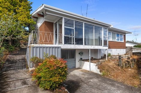 Photo of property in 142 Welcome Bay Road, Welcome Bay, Tauranga, 3112
