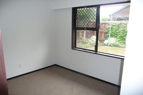Photo of property in 2/35 Chipping Lane, Redwood, Christchurch, 8051