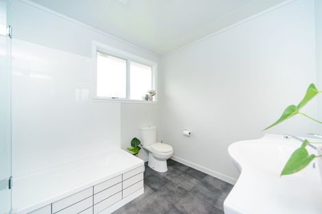 Photo of property in 44 Holdsworth Avenue, Milson, Palmerston North, 4414