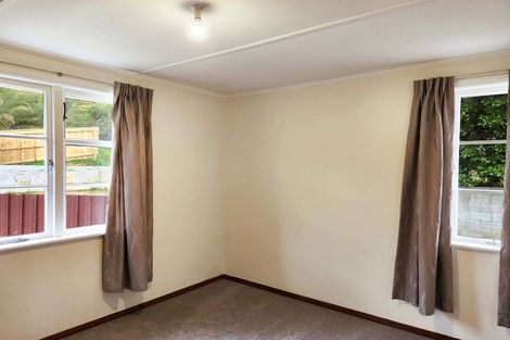 Photo of property in 270 Waddington Drive, Naenae, Lower Hutt, 5011